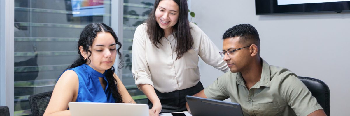 Clientes en sala de reunión